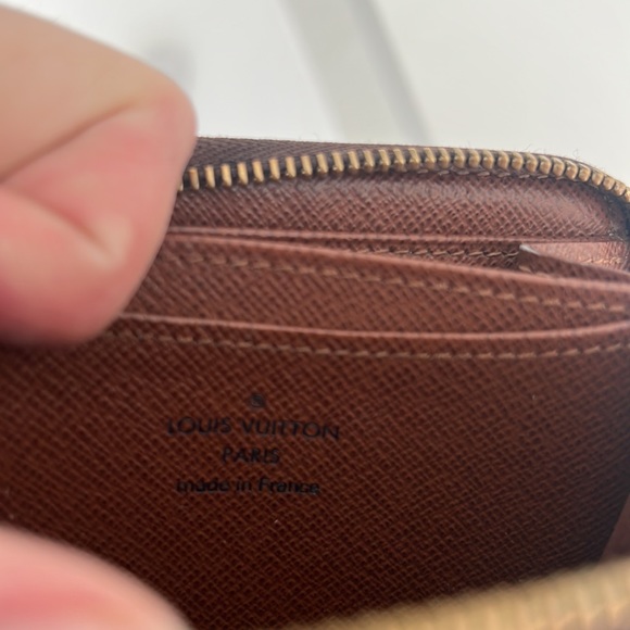 Louis Vuitton compact wallet with zipper - Picture 5 of 5